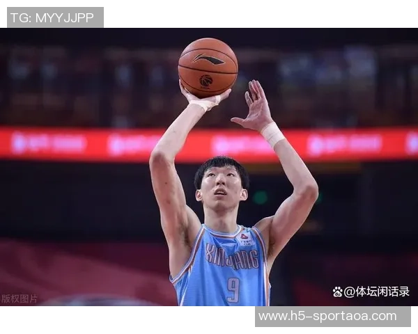 周琦表现平平提前退赛仅得5分9板第三节提前返回更衣室引发关注